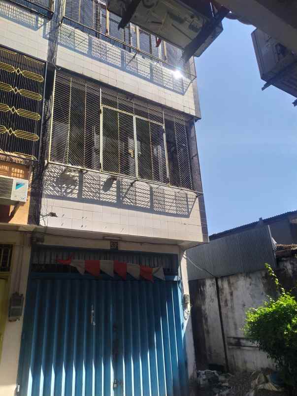 jual lelang ruko 3 lantai tengah kota makassar