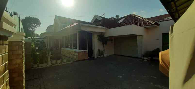 jual rumah jl prapen indah surabaya