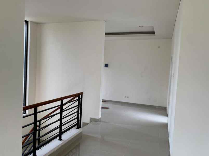 jual rumah muarah di bsb semarang