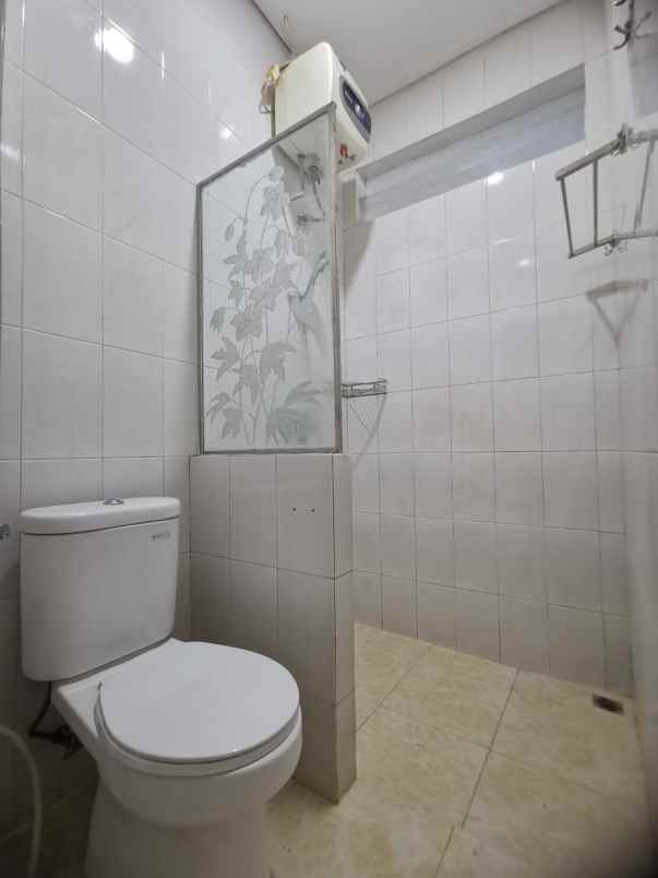 kesempatan sewa rumah bagus di wiyung segera huni