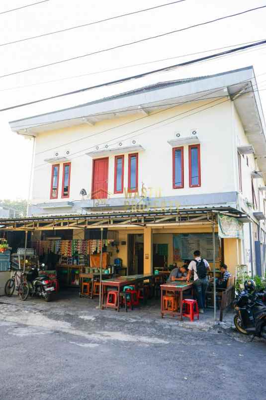 kost 14 kamar bonus tempat usaha 200 meter kampus uii