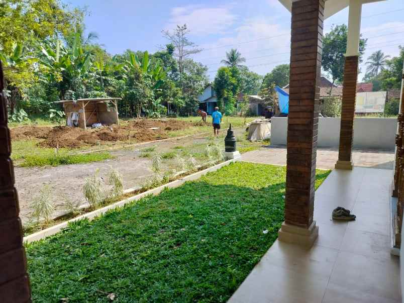 miliki rumah di pedesaan borobudur magelang