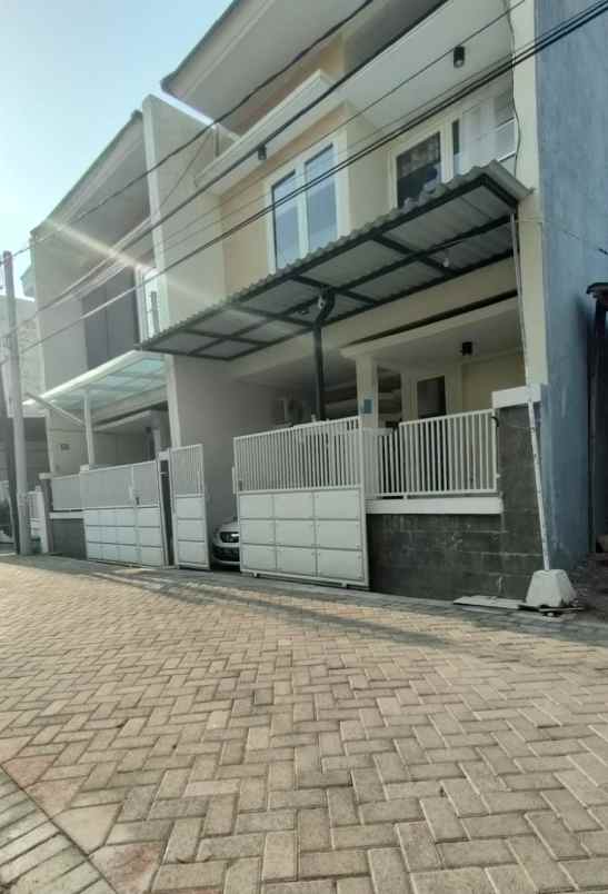 murah rumah siap huni mulyosari dekat universitas its