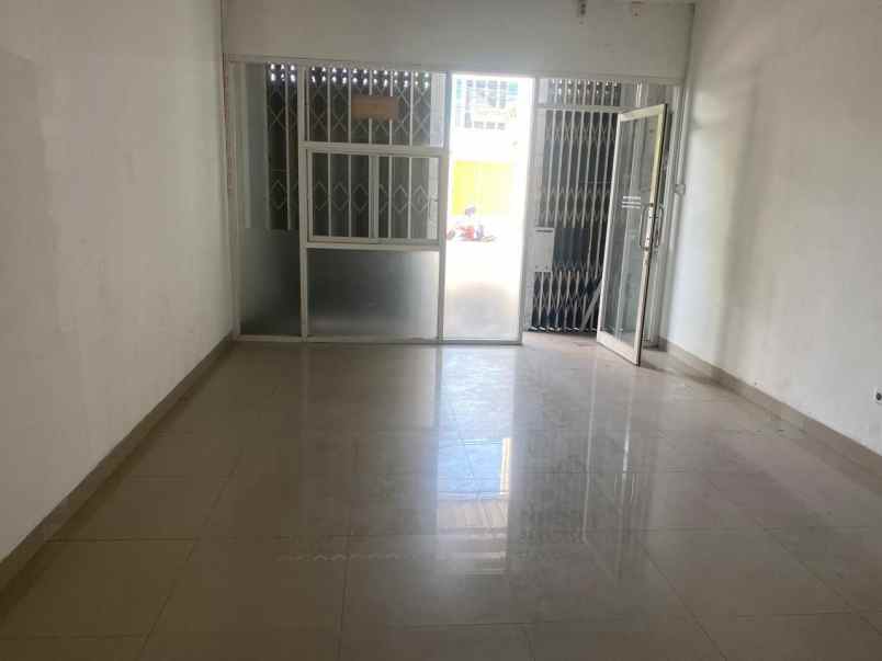 ruko di jalan jaya wijaya mojosongo solo