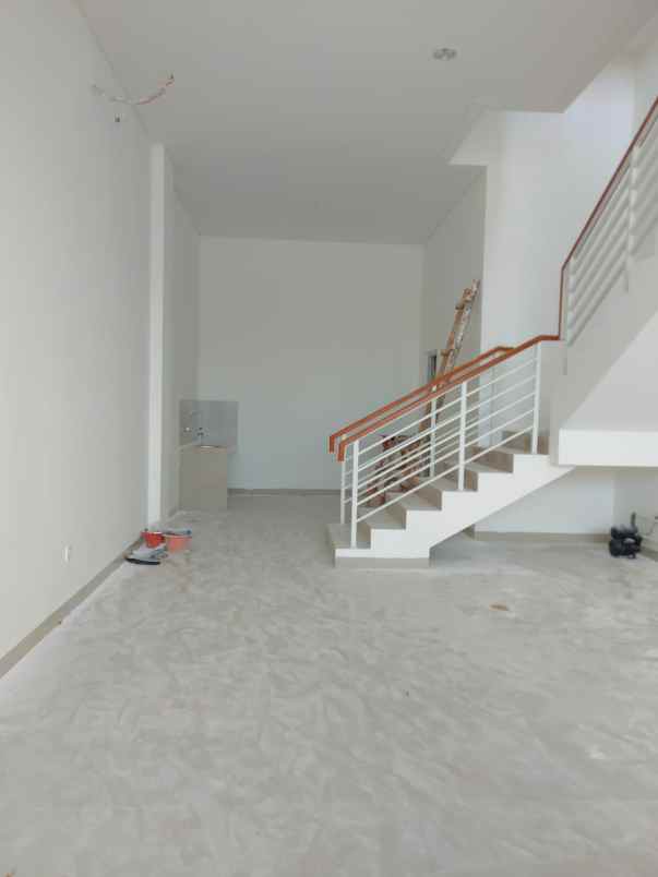 ruko new east jakarta garden city siap pakai