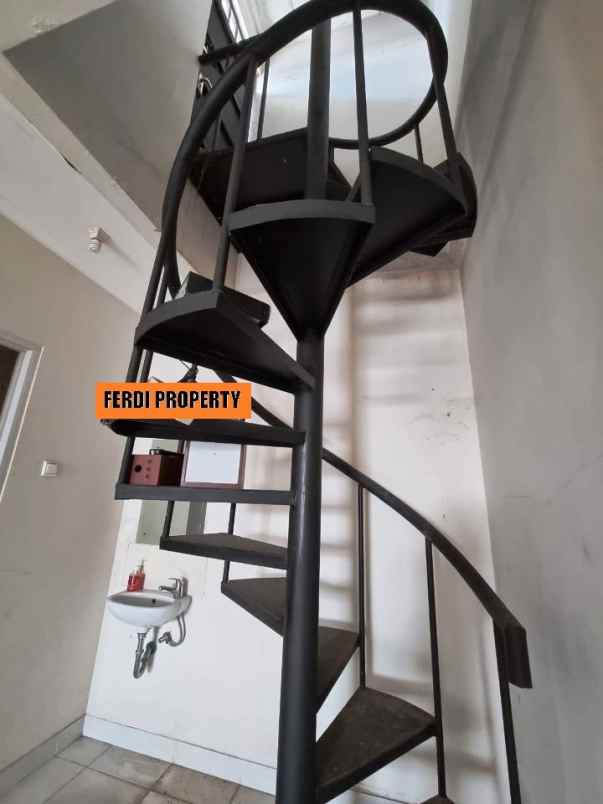 ruko rapi siap pakai belakang kota wisata cibubur