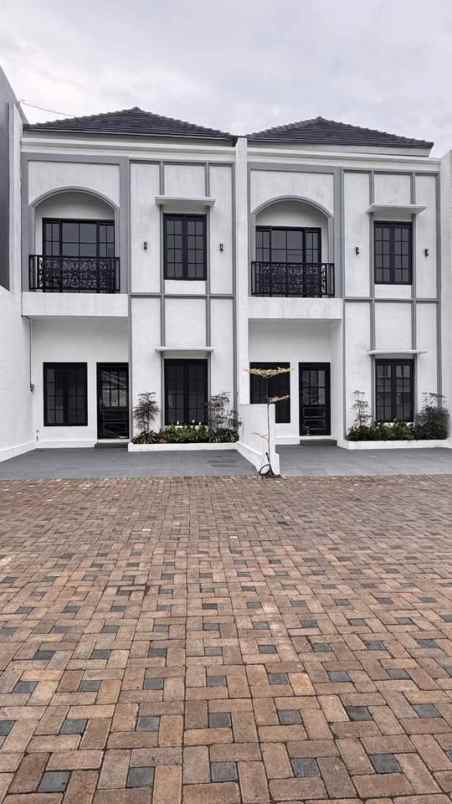 rumah 2 lantai 600 jutaan lokasi cemorokandang