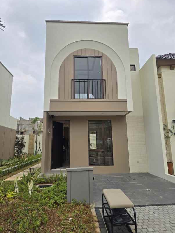 rumah 2 lantai di sentul