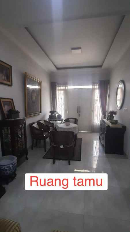 rumah 2 lantai modern minimalis antapani bandung