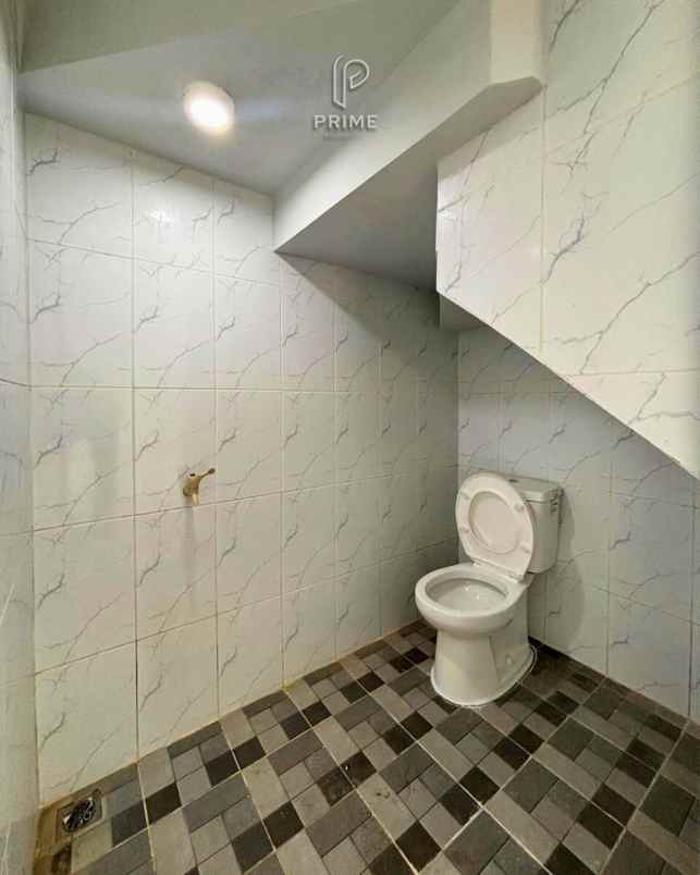 rumah 800 jutaan di jagakarsa jakarta selatan