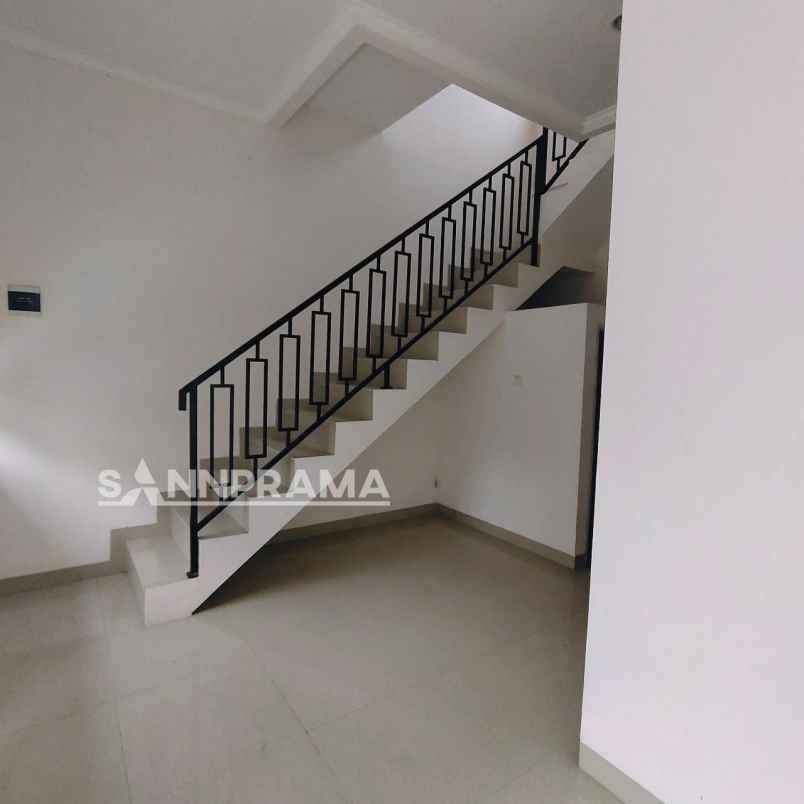 rumah baru 2 lantai dalam cluster di sawangan depok