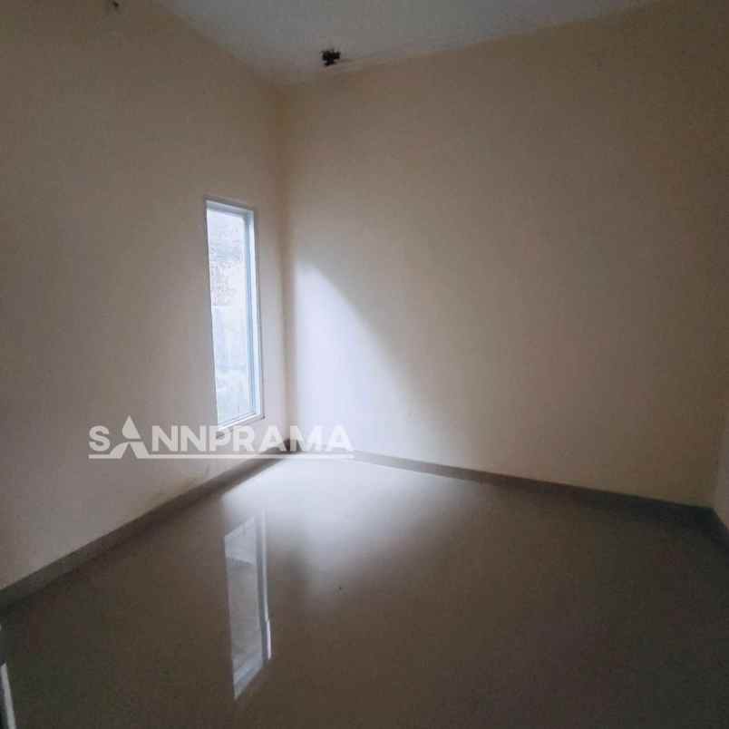 rumah baru 2 lantai dalam cluster di sawangan depok