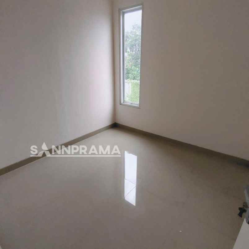 rumah baru 2 lantai dalam cluster di sawangan depok
