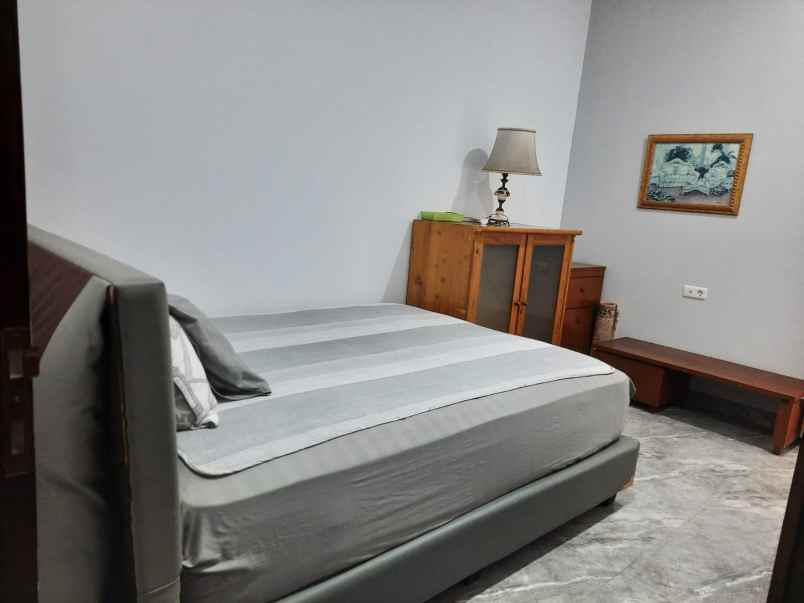 rumah baru dalam komplek pupr lebak bulus jaksel