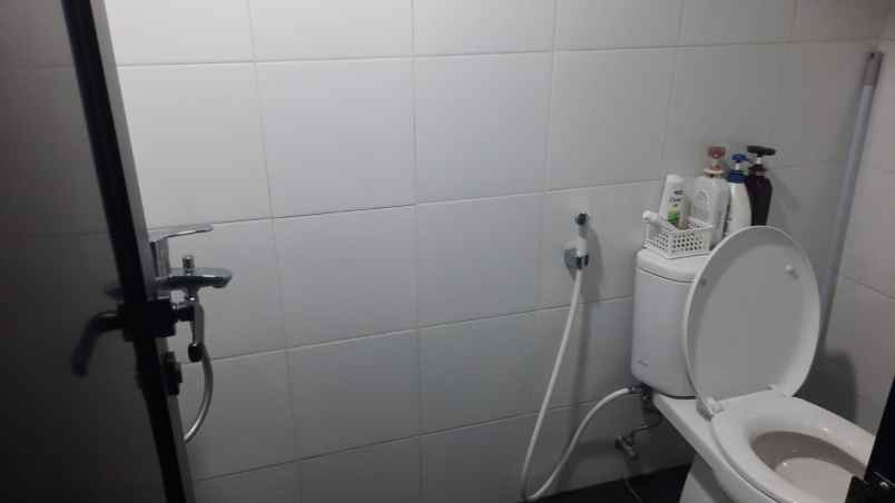 rumah baru dalam komplek pupr lebak bulus jaksel