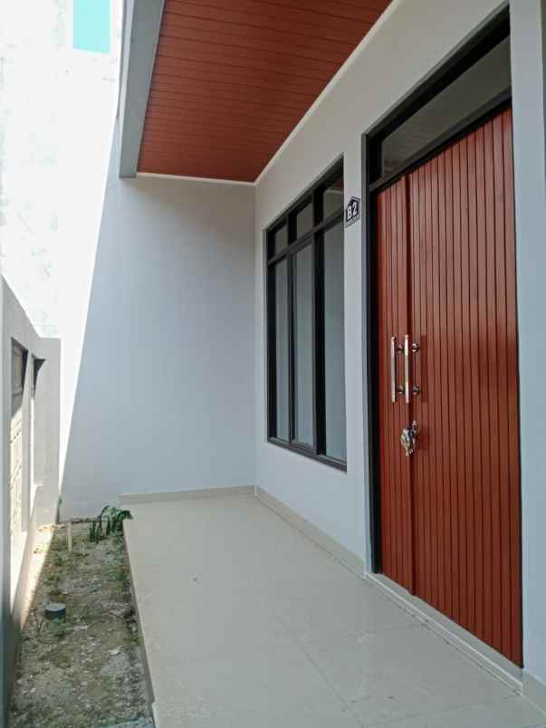 rumah baru siap huni cihanjuang cimahi murah shm