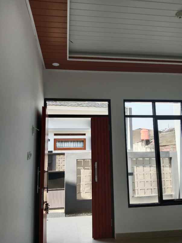 rumah baru siap huni cihanjuang cimahi murah shm