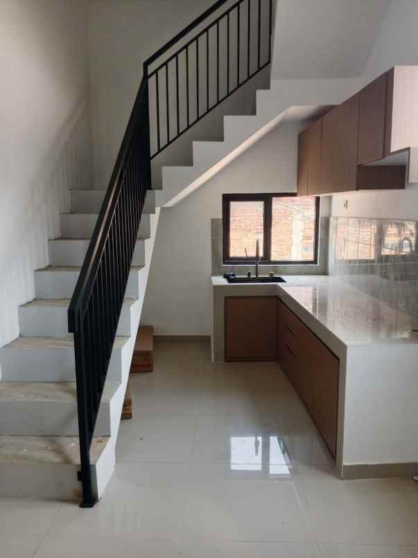 rumah baru siap huni cihanjuang cimahi murah shm