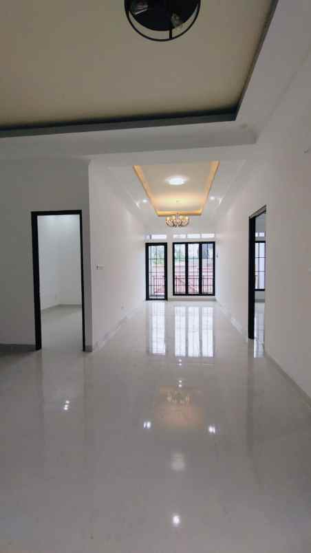 rumah baru siap huni lokasi strategis di griyaloka bsd