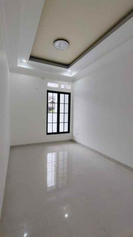 rumah baru siap huni lokasi strategis di griyaloka bsd