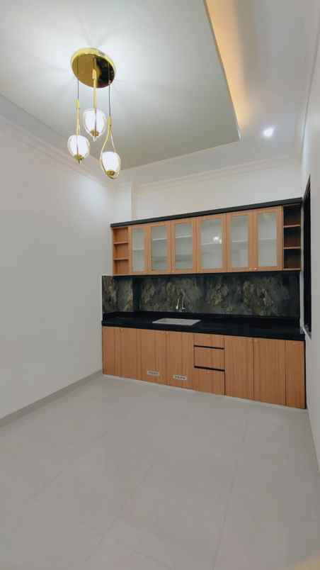 rumah baru siap huni lokasi strategis di griyaloka bsd