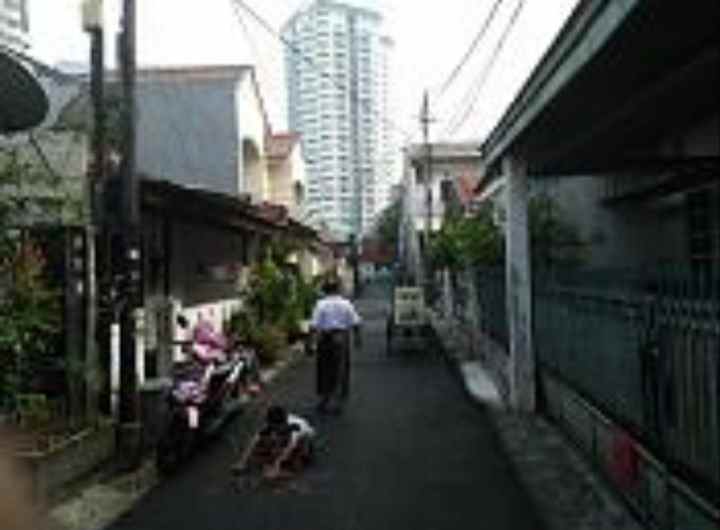 rumah benhil jakarta pusat