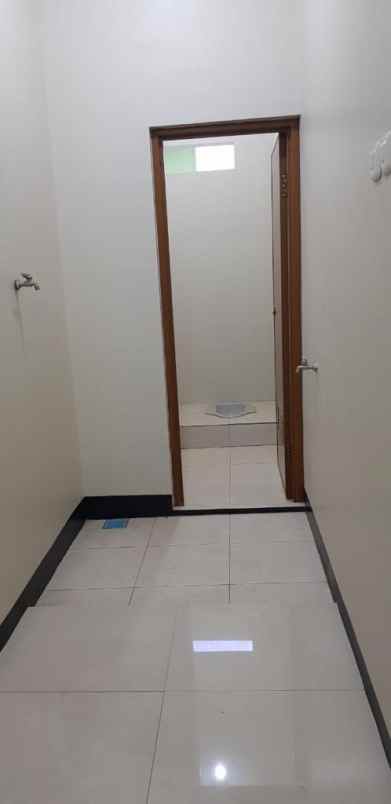 rumah cipayung depok