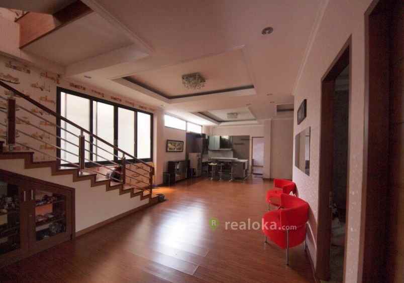 rumah cipedes tengah sukajadi