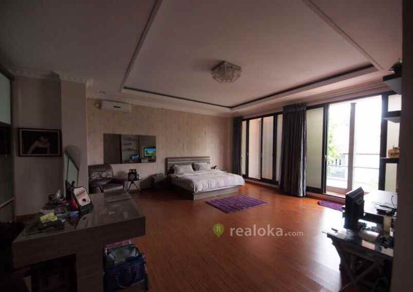 rumah cipedes tengah sukajadi