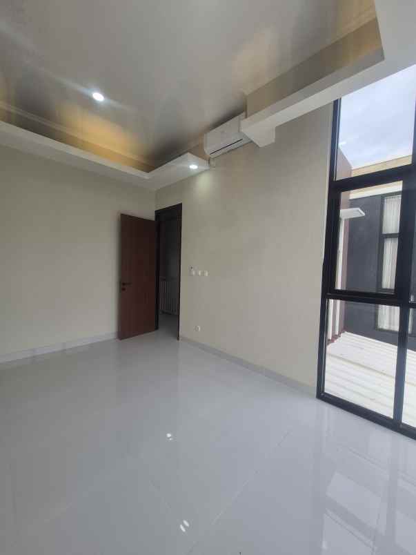 rumah cluster baru one gate system di cikunir bekasi