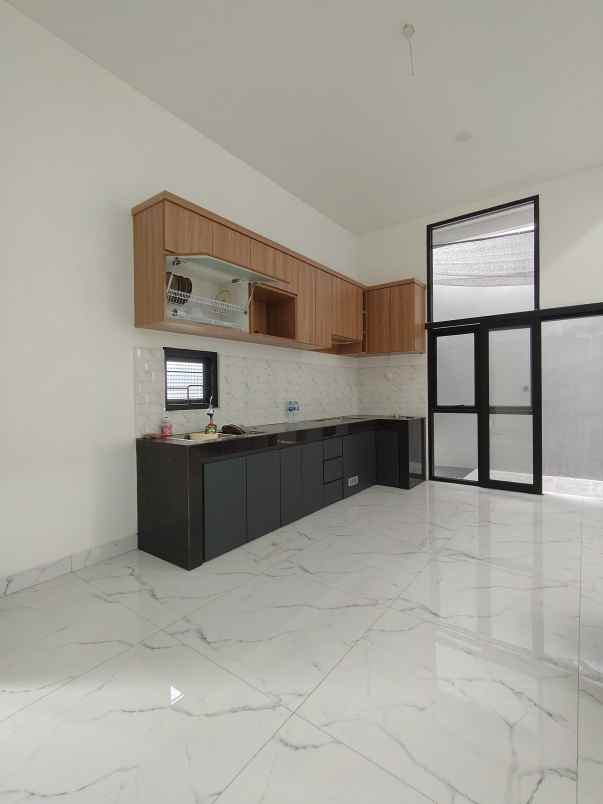 rumah dalam komplek siap huni area kayu mas jaktim