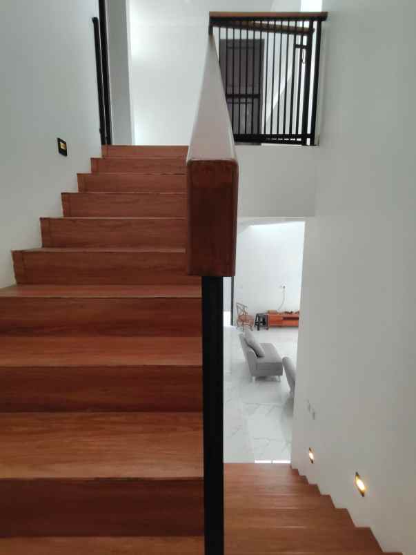 rumah dalam komplek siap huni area kayu mas jaktim