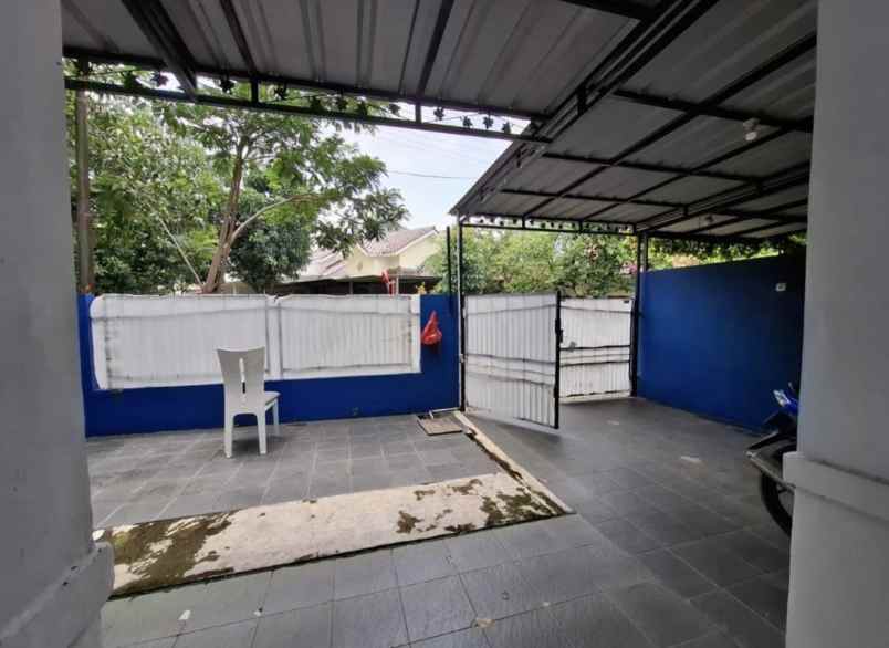 rumah dekat taman di metland menteng cakung jakarta