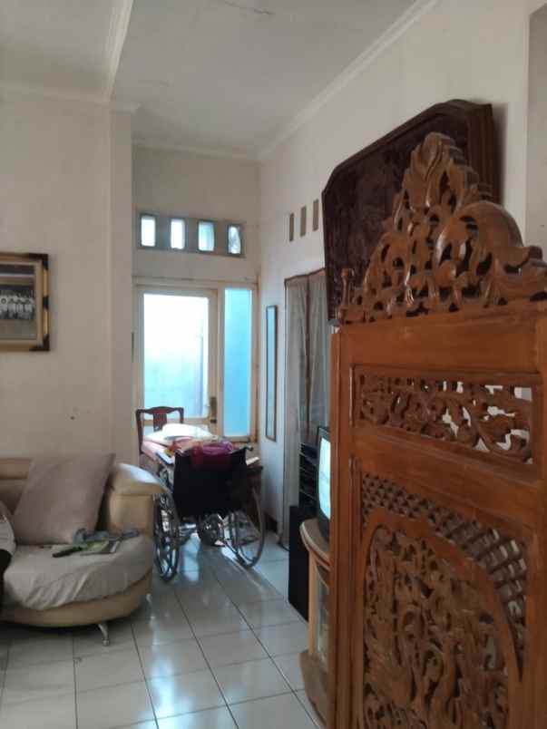 rumah dekat undip tembalang semarang