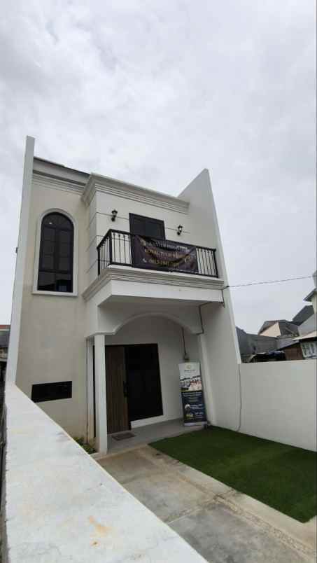 rumah eropa classic strategis di cibubur bekasi