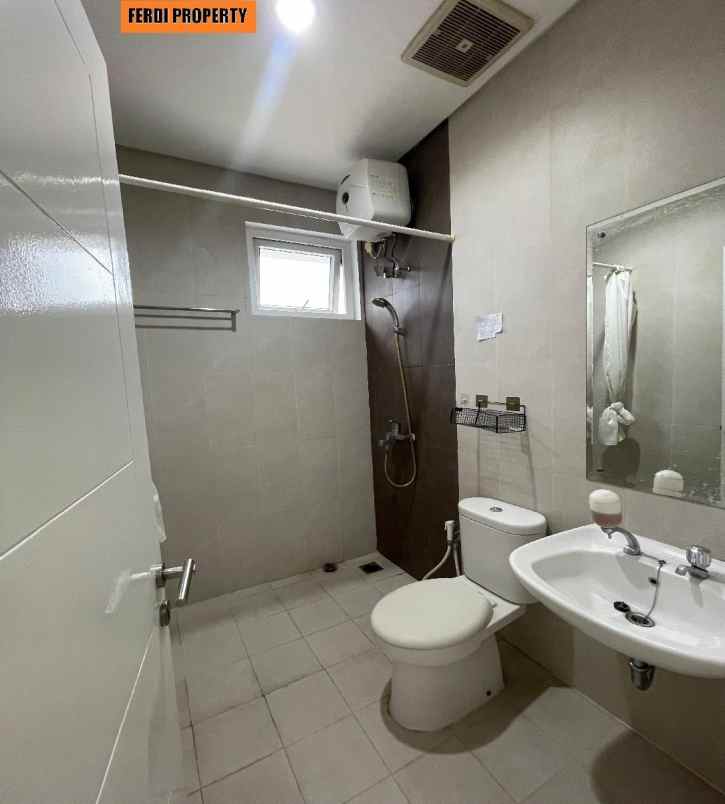 rumah furnish depan danau citra gran cibubur