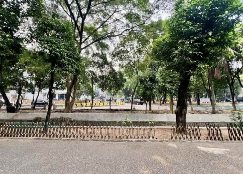 rumah hook hadap darmawangsa raya jakarta selatan