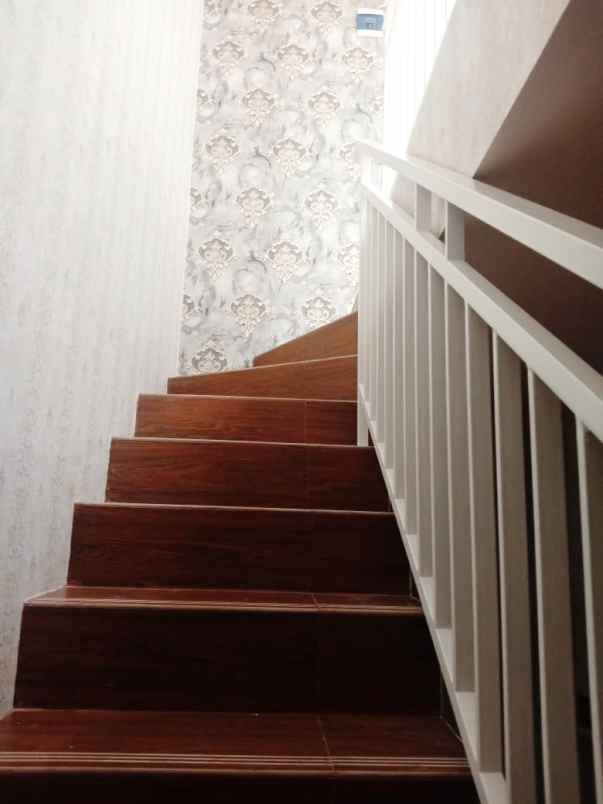 rumah jl cempaka putih raya