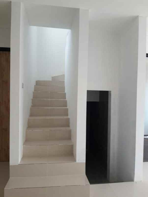 rumah jl cinere raya cinere