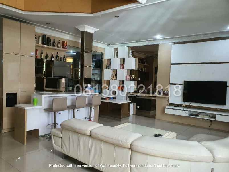 rumah jl kelapa puan timur i