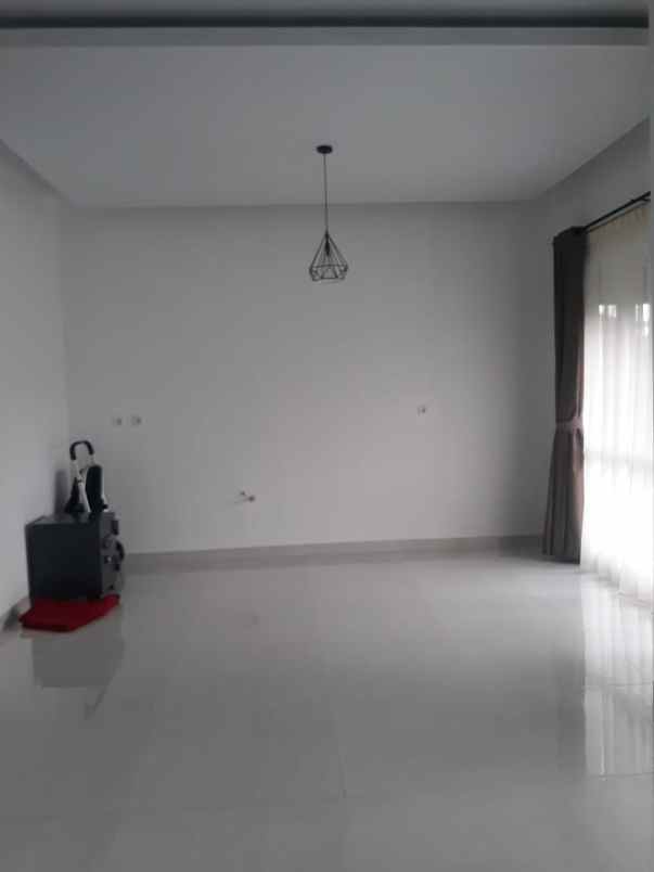 rumah jl pondok kelapa duren