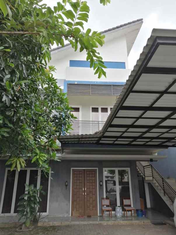 rumah jl rawa papan no 2