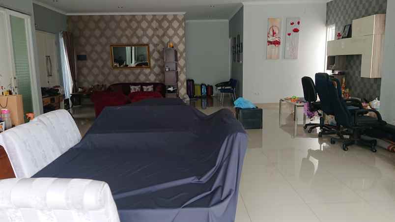 rumah jl rawa papan no 2