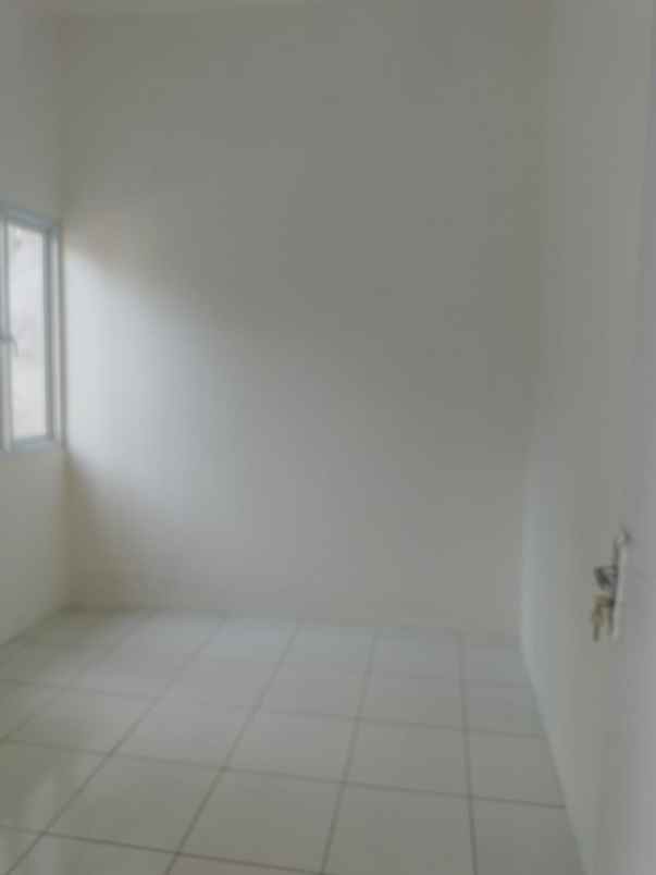 rumah jl raya kencana cilebut