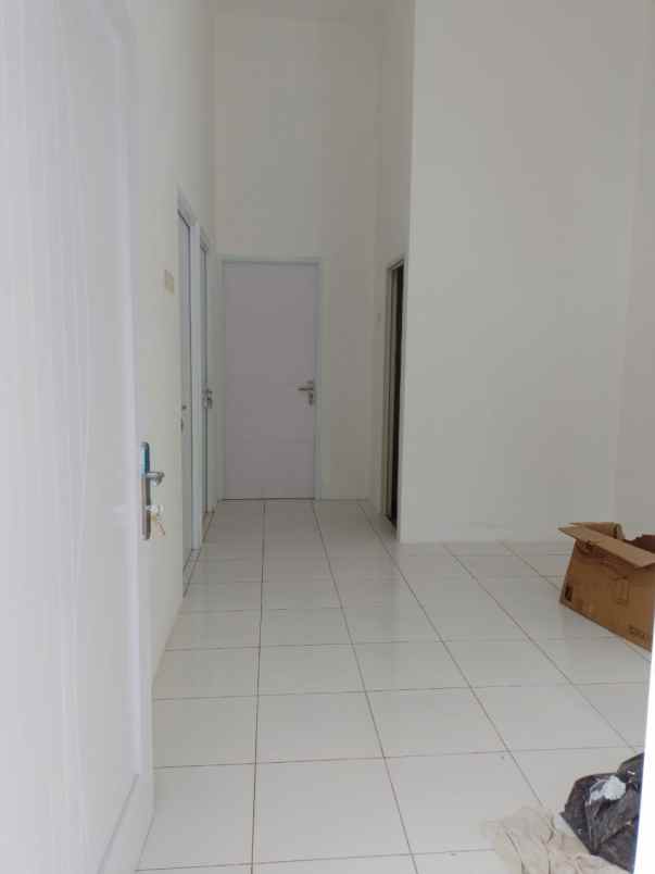 rumah jl raya kencana cilebut