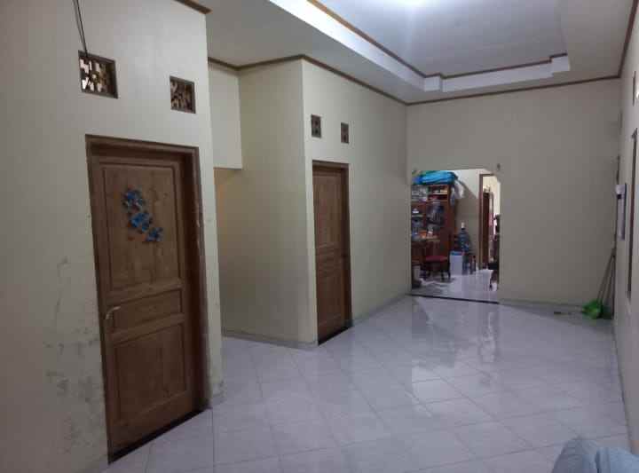 rumah jl rinjani dalam surakarta