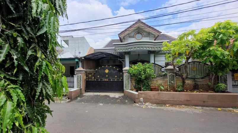 rumah keren siap huni di malaka sari duren sawit