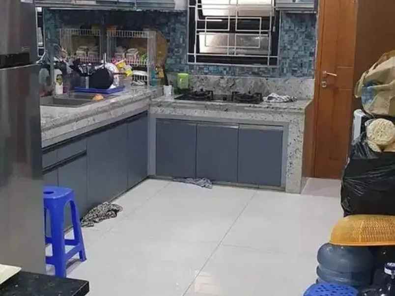 rumah keren siap huni di malaka sari duren sawit