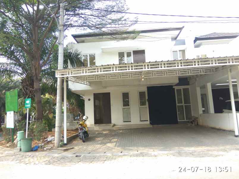 rumah komplek green court kapuk
