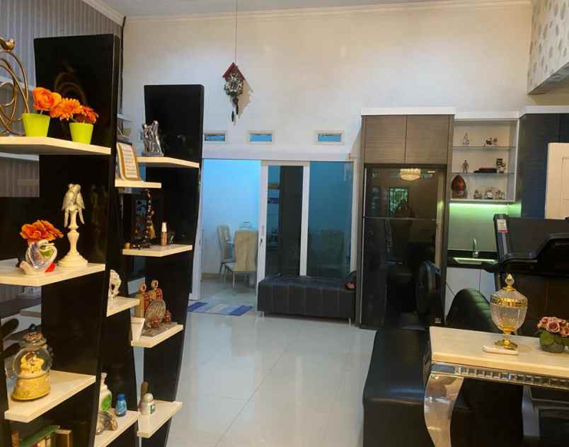 rumah komplex siap huni full renov